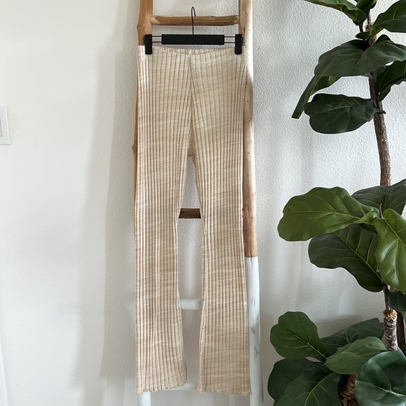 Zara Cream Tan Ribbed Flare Leg High Waisted Pants - Picture 2 of 8